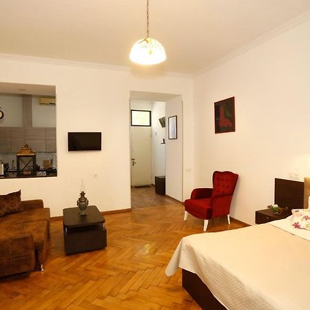 Ferienwohnung Old - Gold Gala Tbilisi Exterior foto
